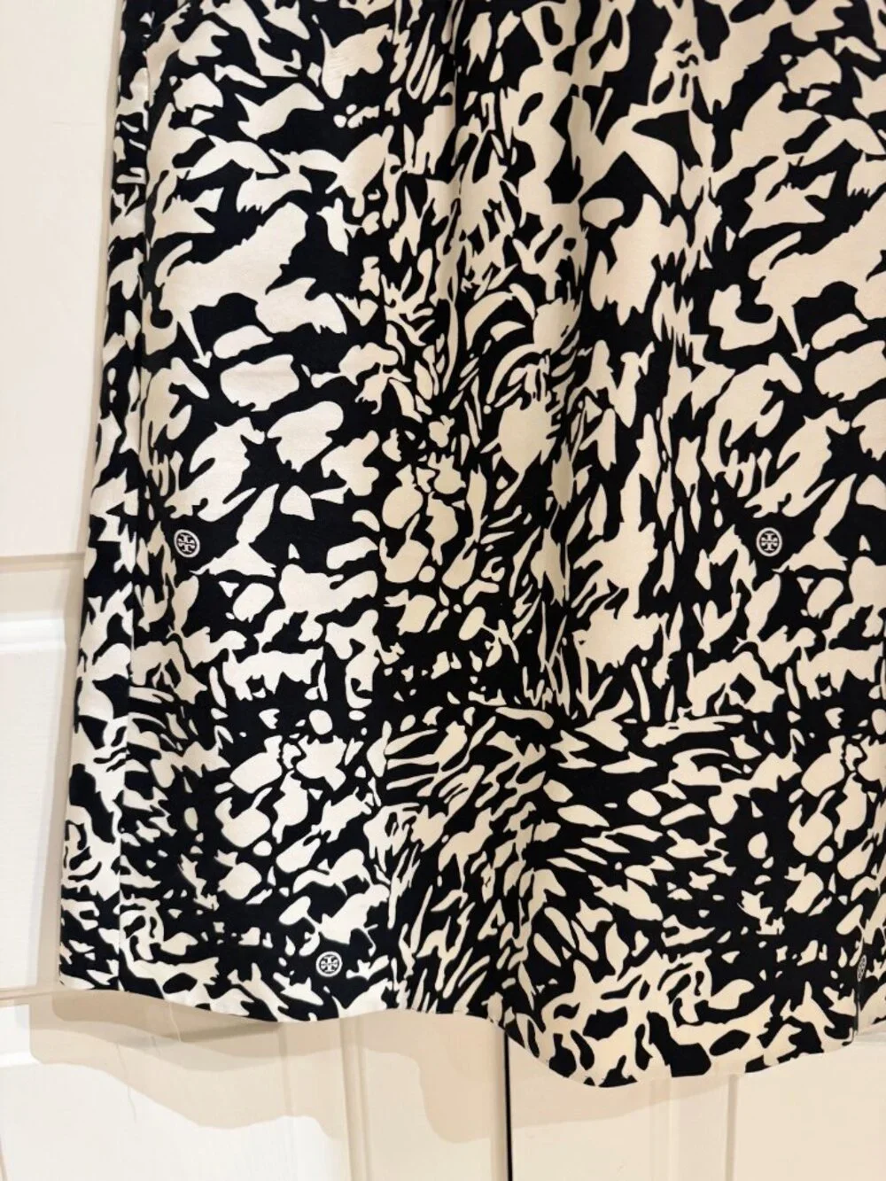 Tory Burch Black White Abstract Logo Print Sleeveless Dress Size 8